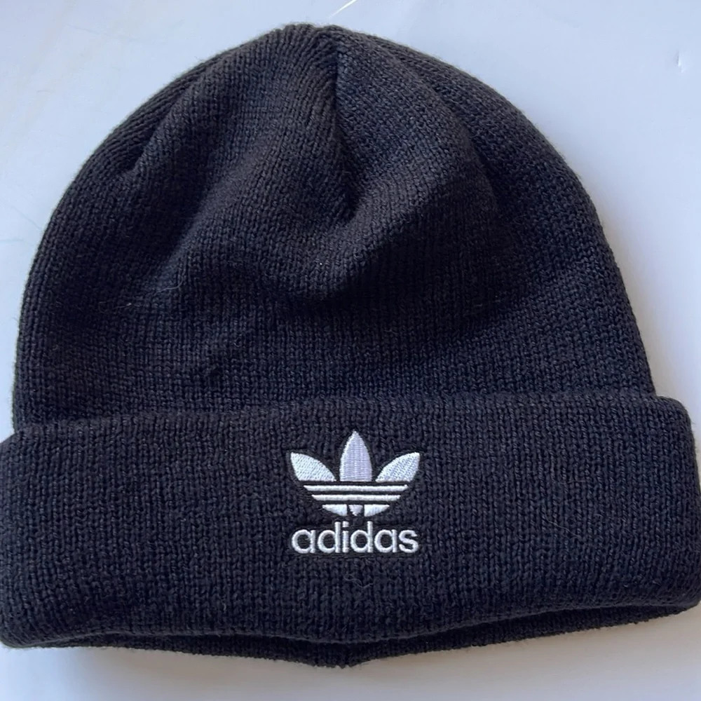 Adidas Originals Trefoil Women's Embroidered Beanie Hat Black w/White Logo